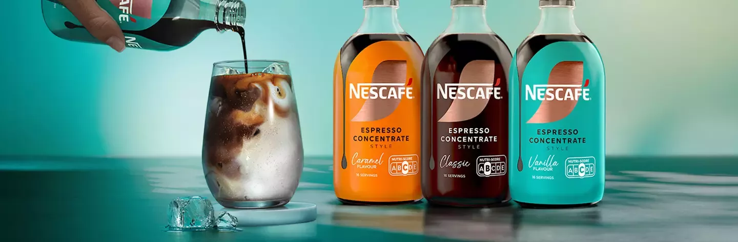 Nescafé Espresso Concentrate für schnelle Eiskaffee-Kreationen zu Hause